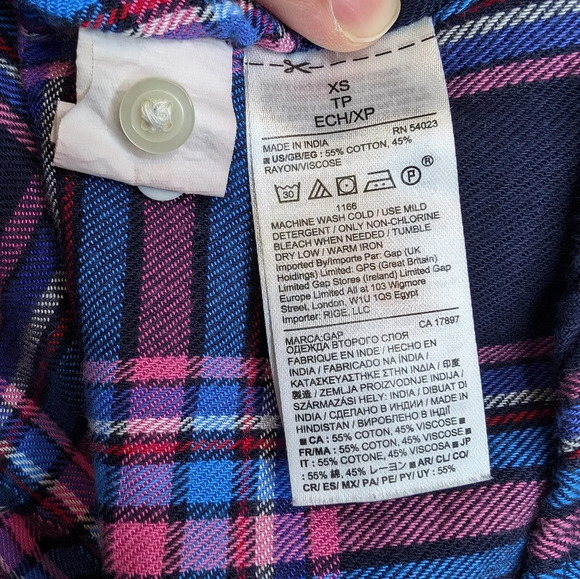 GAP Pink Blue Red White Button Down Flannel Top XS Woman - Picture 5 of 9